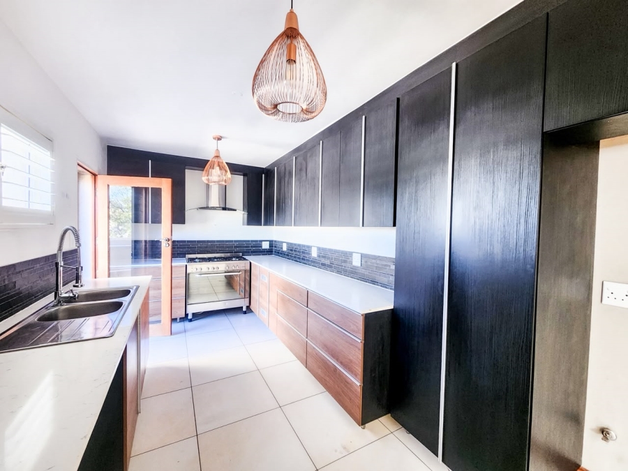 To Let 3 Bedroom Property for Rent in Faerie Glen Gauteng