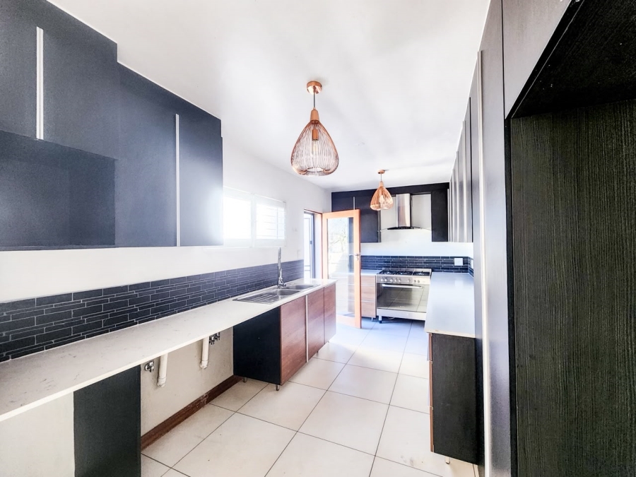 To Let 3 Bedroom Property for Rent in Faerie Glen Gauteng