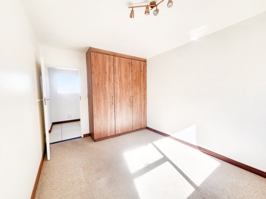 To Let 3 Bedroom Property for Rent in Faerie Glen Gauteng