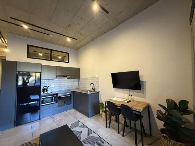 To Let 1 Bedroom Property for Rent in Sandown Gauteng