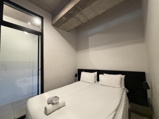 To Let 1 Bedroom Property for Rent in Sandown Gauteng