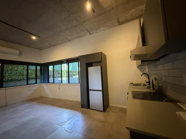 To Let 1 Bedroom Property for Rent in Sandown Gauteng