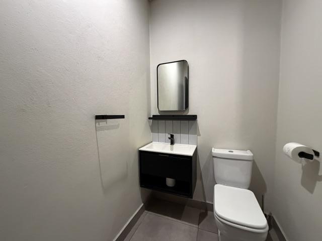 To Let 1 Bedroom Property for Rent in Sandown Gauteng
