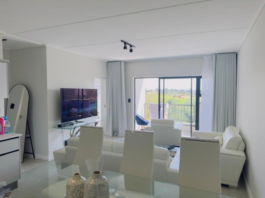 To Let 2 Bedroom Property for Rent in Waterfall Gauteng