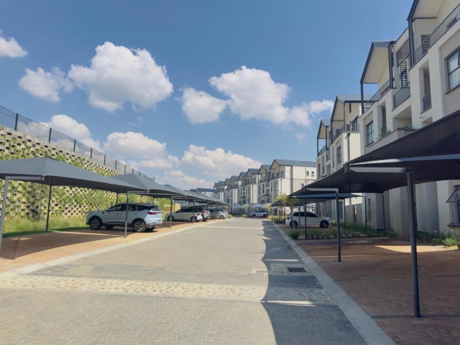 To Let 2 Bedroom Property for Rent in Waterfall Gauteng