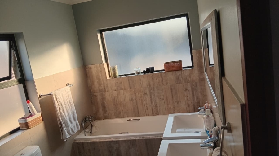 4 Bedroom Property for Sale in Summerset Gauteng