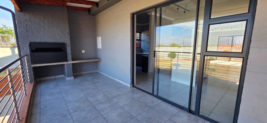 To Let 3 Bedroom Property for Rent in Olympus AH Gauteng