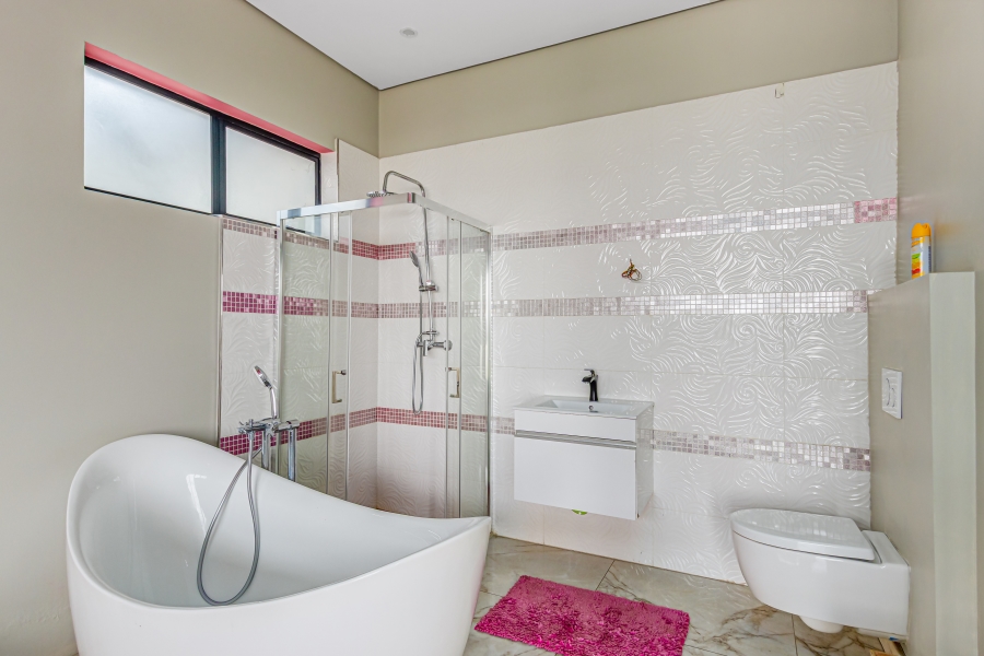 6 Bedroom Property for Sale in Steyn City Gauteng