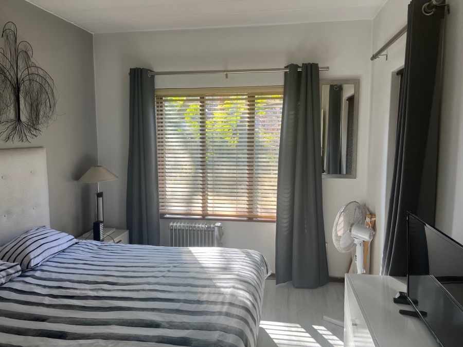 2 Bedroom Property for Sale in Melrose North Gauteng