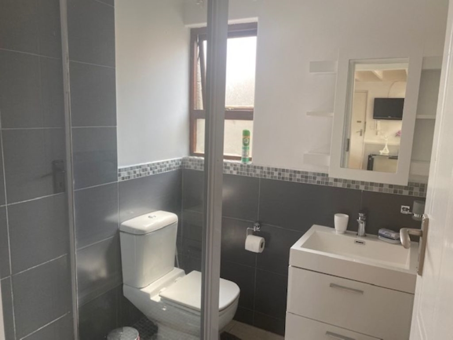 2 Bedroom Property for Sale in Melrose North Gauteng