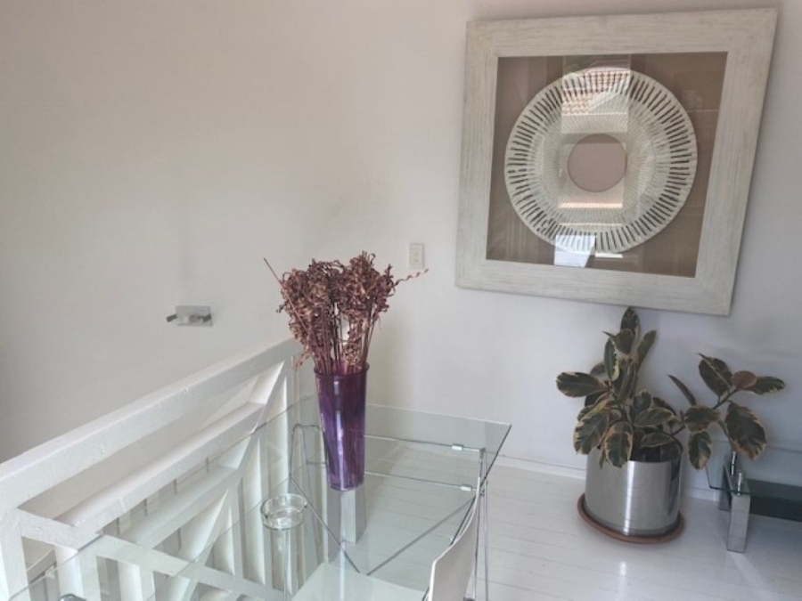 2 Bedroom Property for Sale in Melrose North Gauteng