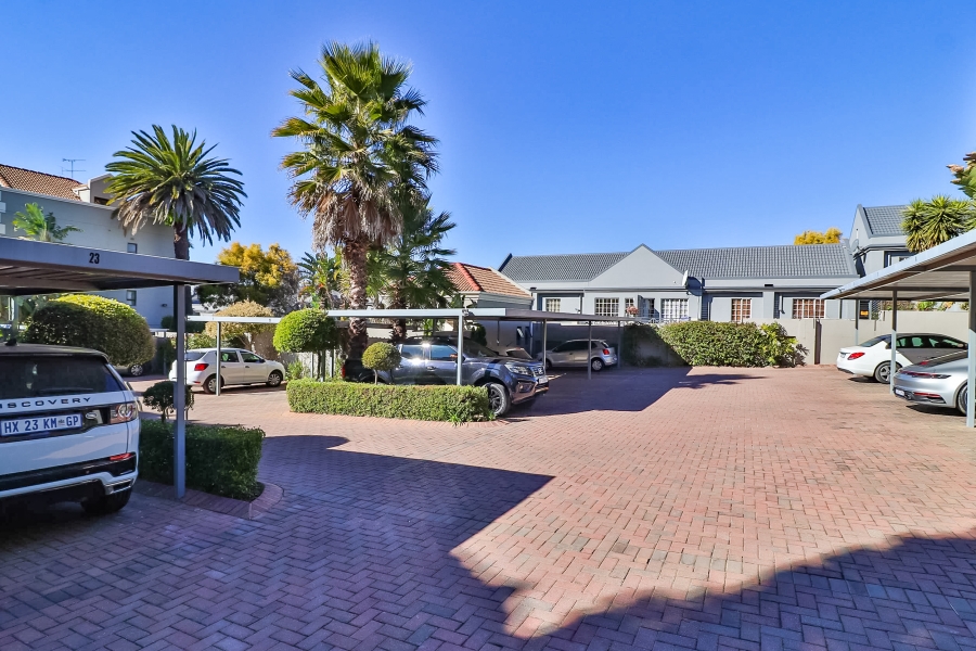 2 Bedroom Property for Sale in Melrose North Gauteng