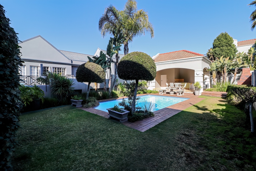 2 Bedroom Property for Sale in Melrose North Gauteng
