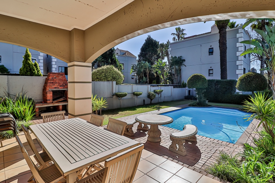 2 Bedroom Property for Sale in Melrose North Gauteng
