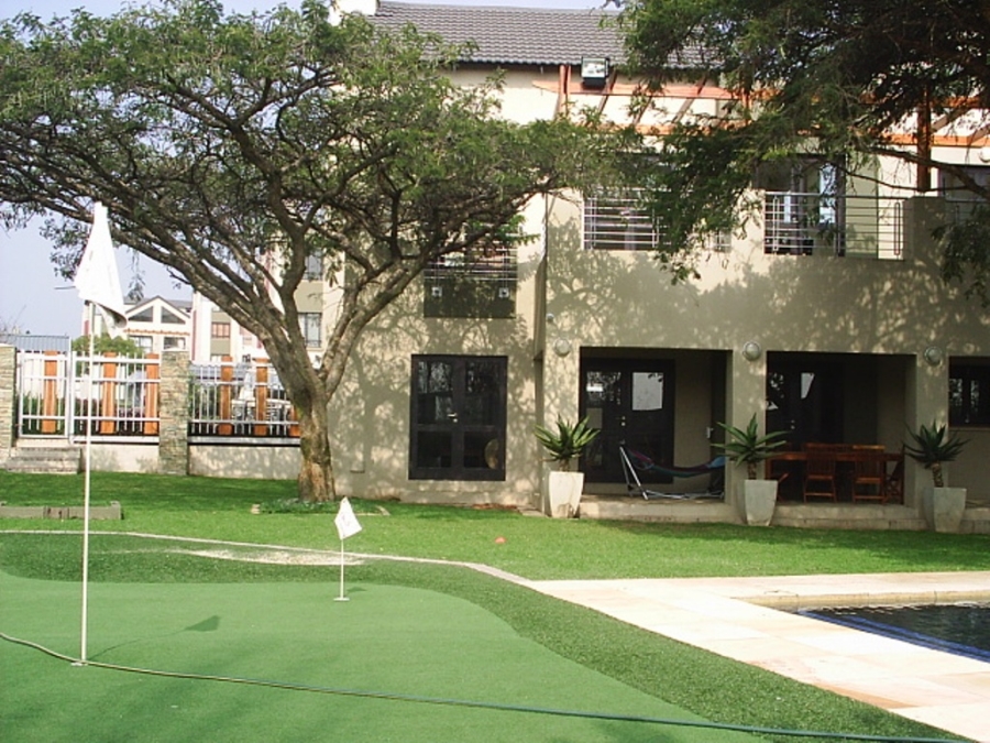 To Let 3 Bedroom Property for Rent in Douglasdale Gauteng