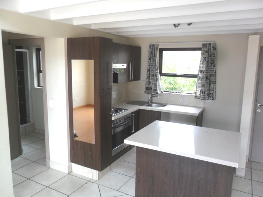 To Let 1 Bedroom Property for Rent in Douglasdale Gauteng