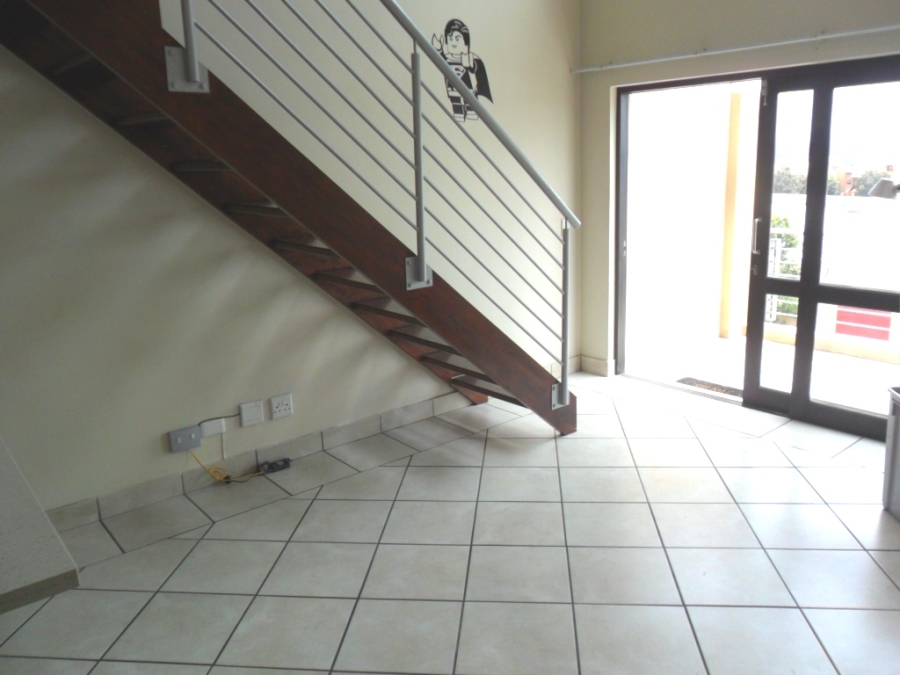To Let 1 Bedroom Property for Rent in Douglasdale Gauteng