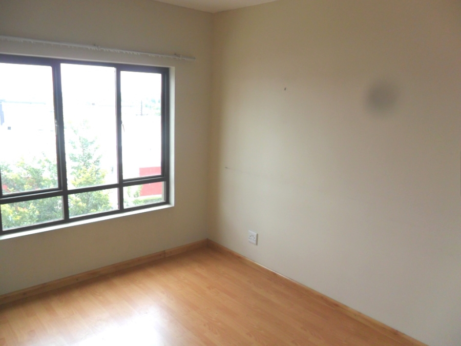To Let 1 Bedroom Property for Rent in Douglasdale Gauteng