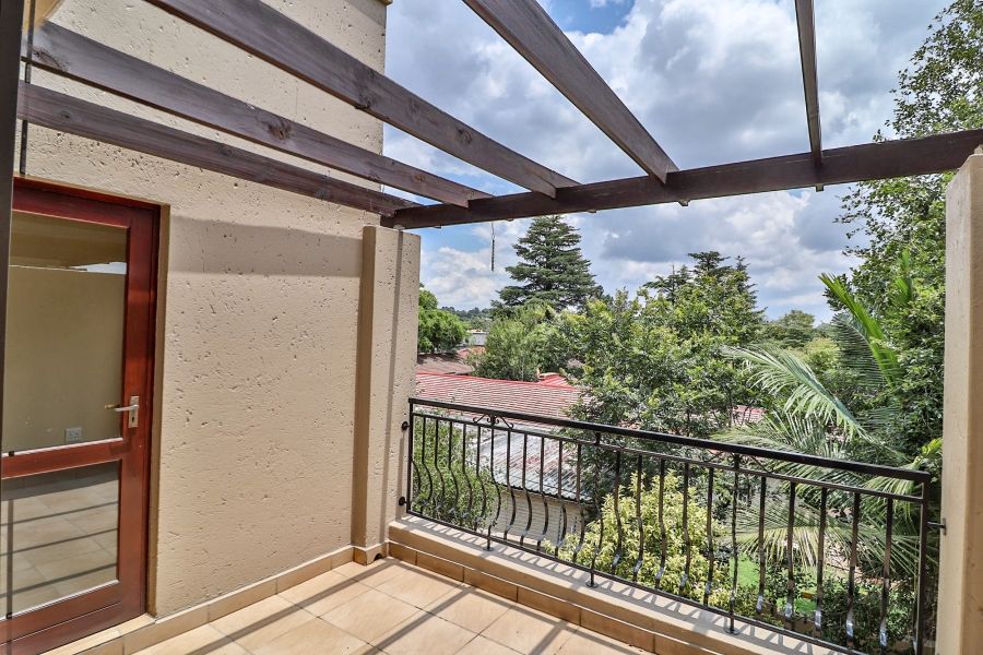 To Let 2 Bedroom Property for Rent in Sandown Gauteng