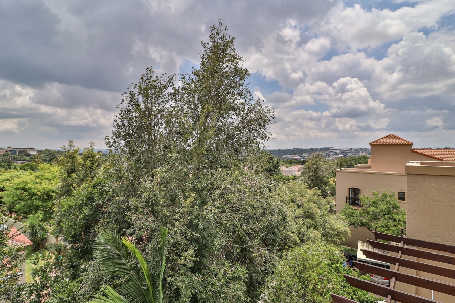 To Let 2 Bedroom Property for Rent in Sandown Gauteng
