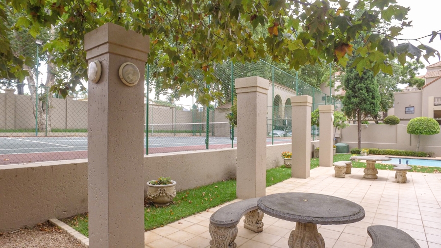 To Let 2 Bedroom Property for Rent in Sandown Gauteng