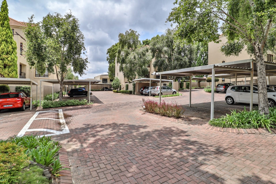 To Let 2 Bedroom Property for Rent in Sandown Gauteng