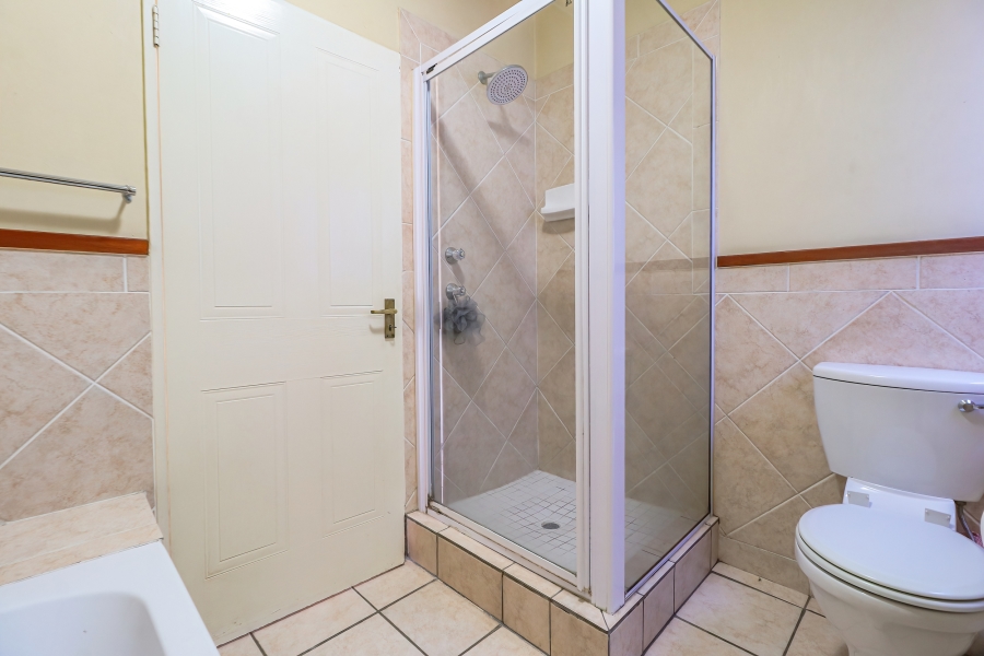 To Let 2 Bedroom Property for Rent in Sandown Gauteng