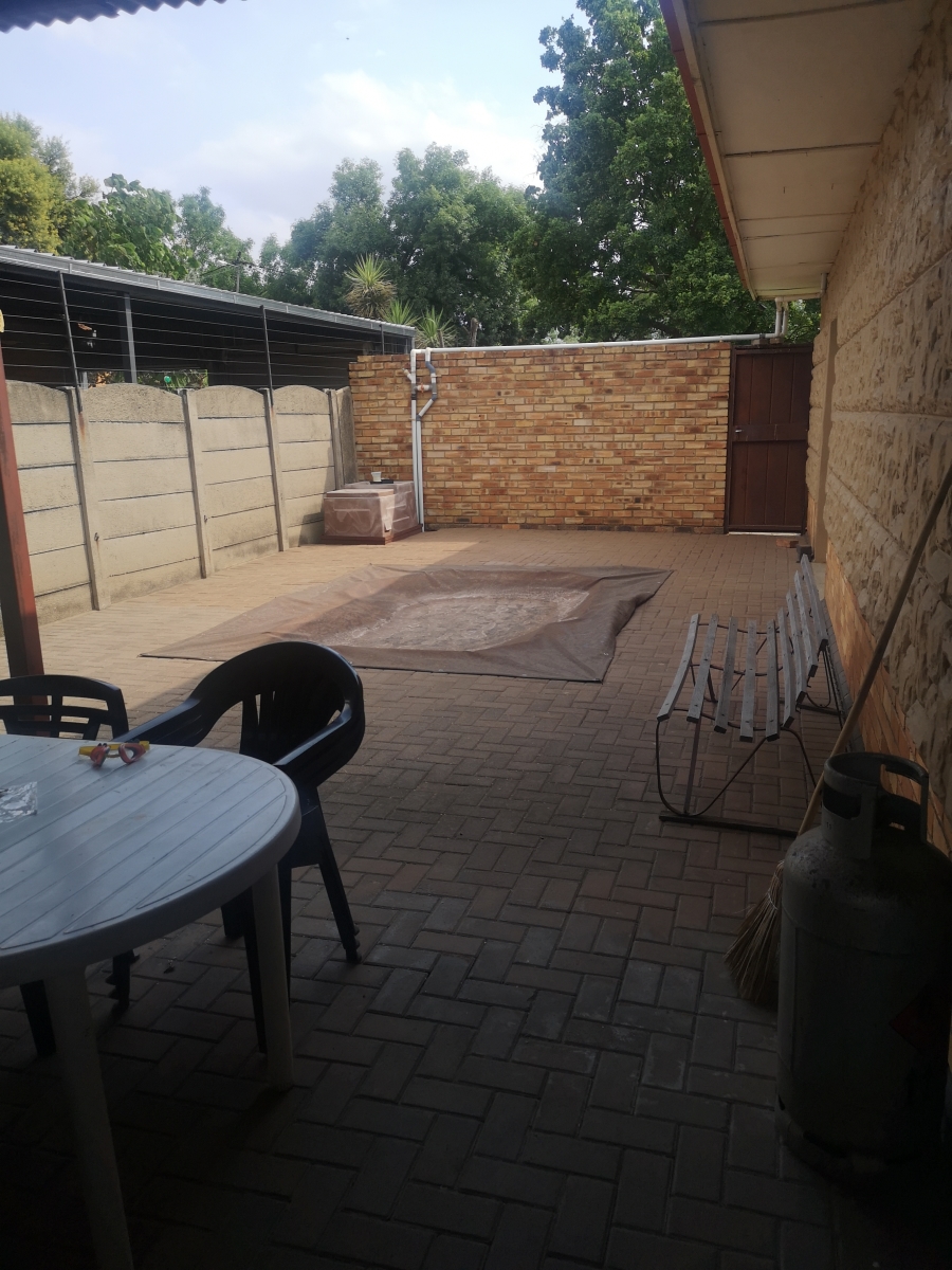 3 Bedroom Property for Sale in Duncanville Gauteng