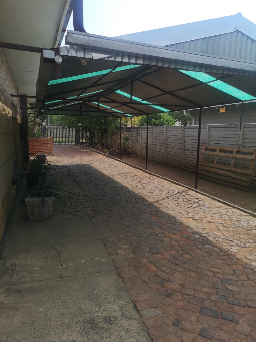 3 Bedroom Property for Sale in Duncanville Gauteng
