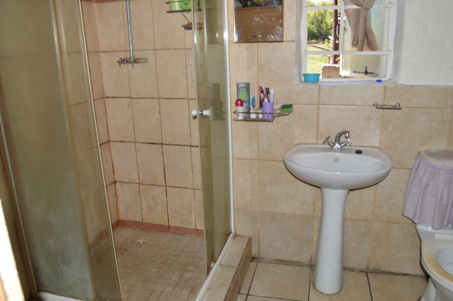 6 Bedroom Property for Sale in Unitas Park Gauteng
