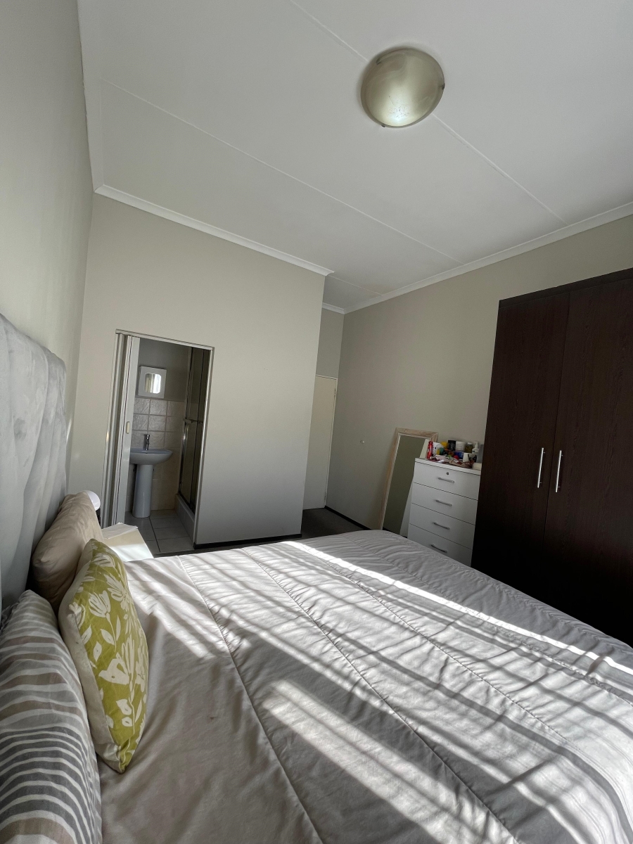 2 Bedroom Property for Sale in Northwold Gauteng