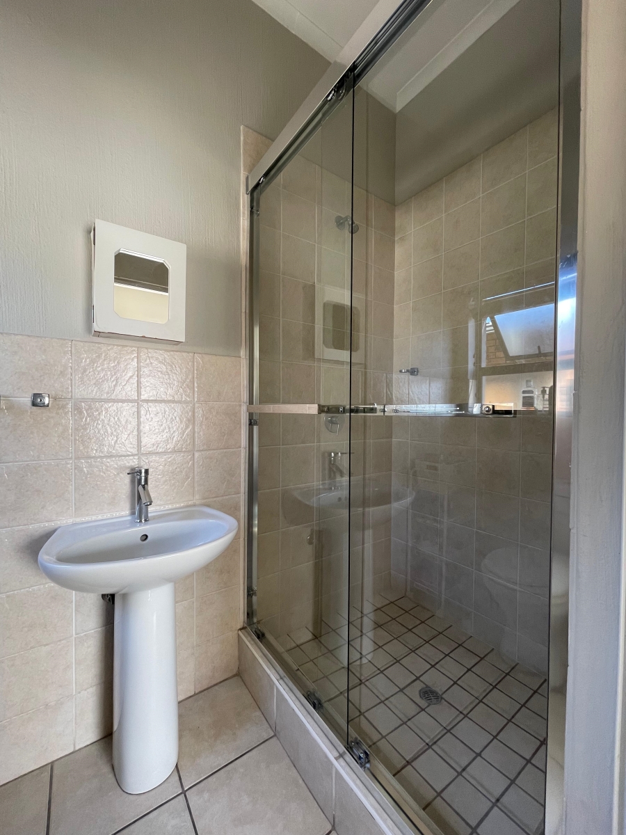2 Bedroom Property for Sale in Northwold Gauteng