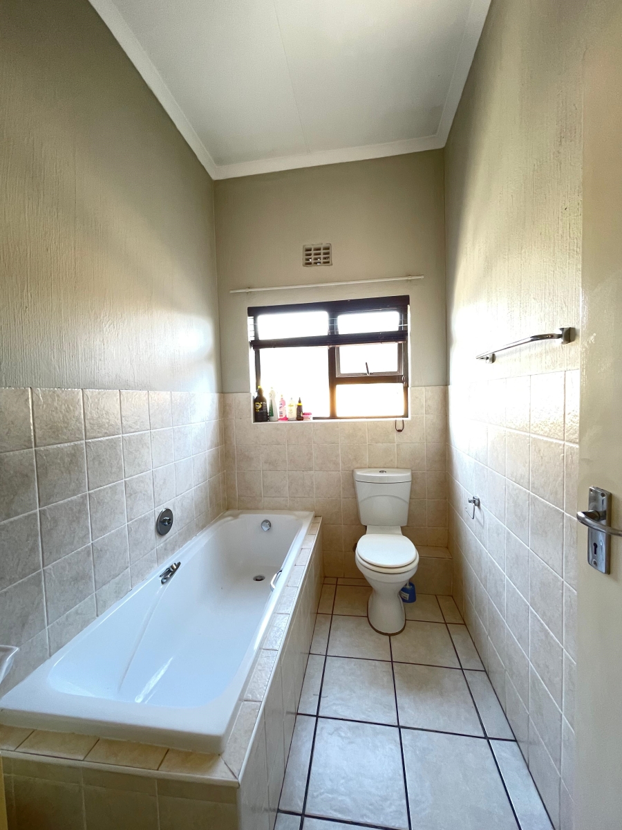 2 Bedroom Property for Sale in Northwold Gauteng