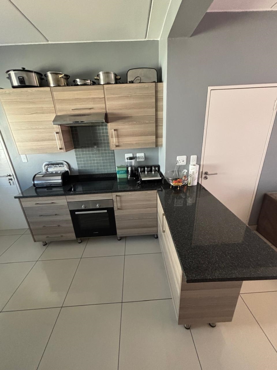2 Bedroom Property for Sale in Blue Hills Gauteng