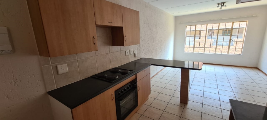 2 Bedroom Property for Sale in Hughes Gauteng