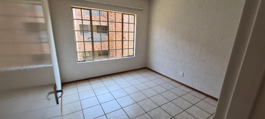 2 Bedroom Property for Sale in Hughes Gauteng
