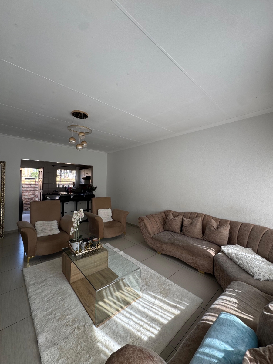 3 Bedroom Property for Sale in Bellairspark Gauteng