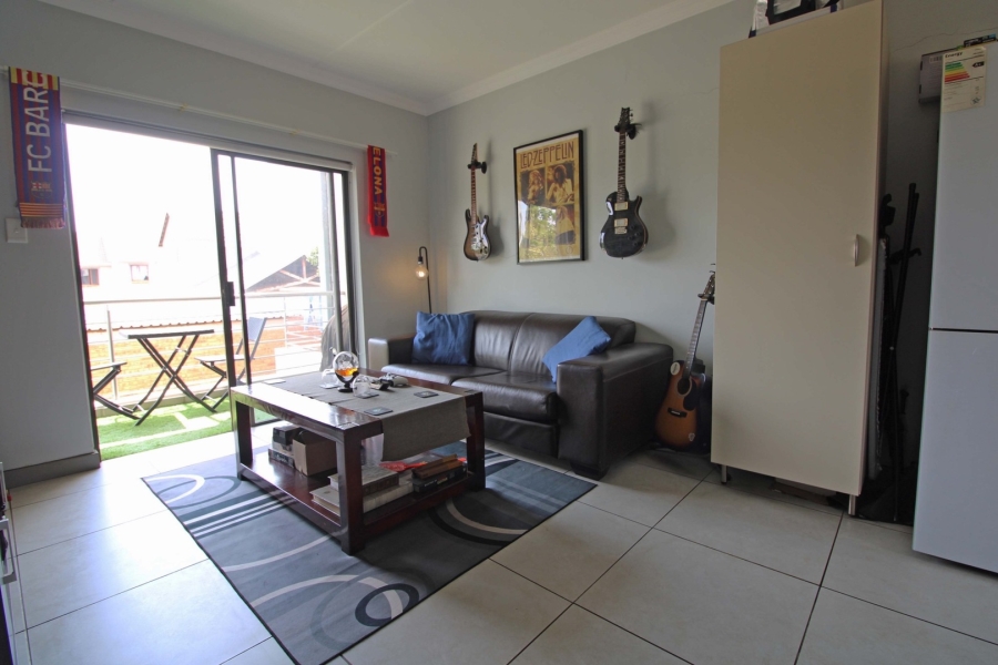 1 Bedroom Property for Sale in Blue Hills Gauteng