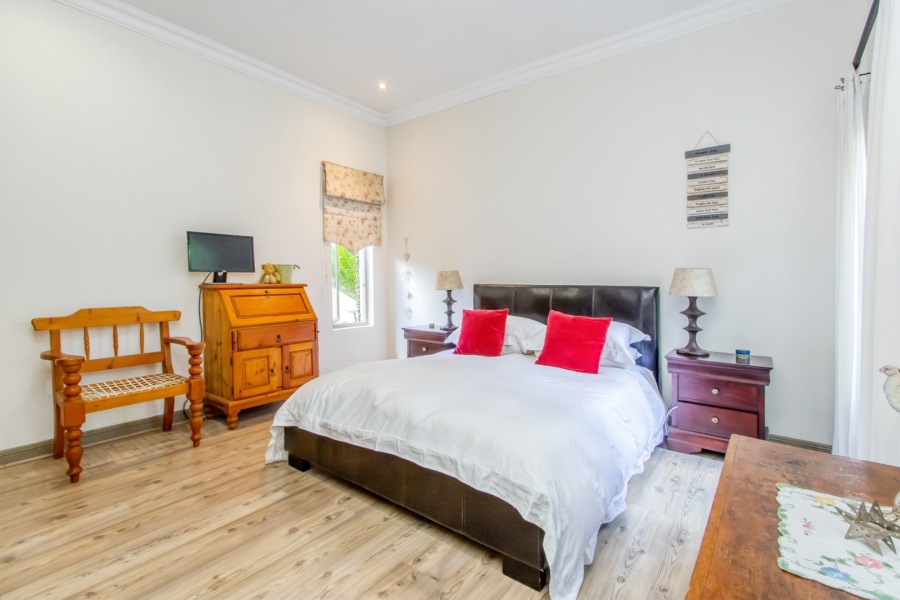 5 Bedroom Property for Sale in Fourways Gardens Gauteng