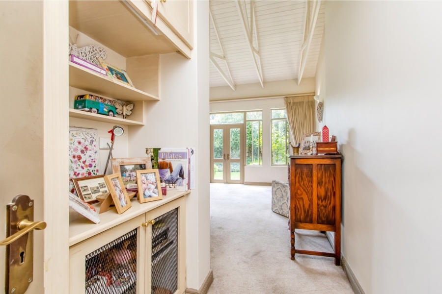 5 Bedroom Property for Sale in Fourways Gardens Gauteng