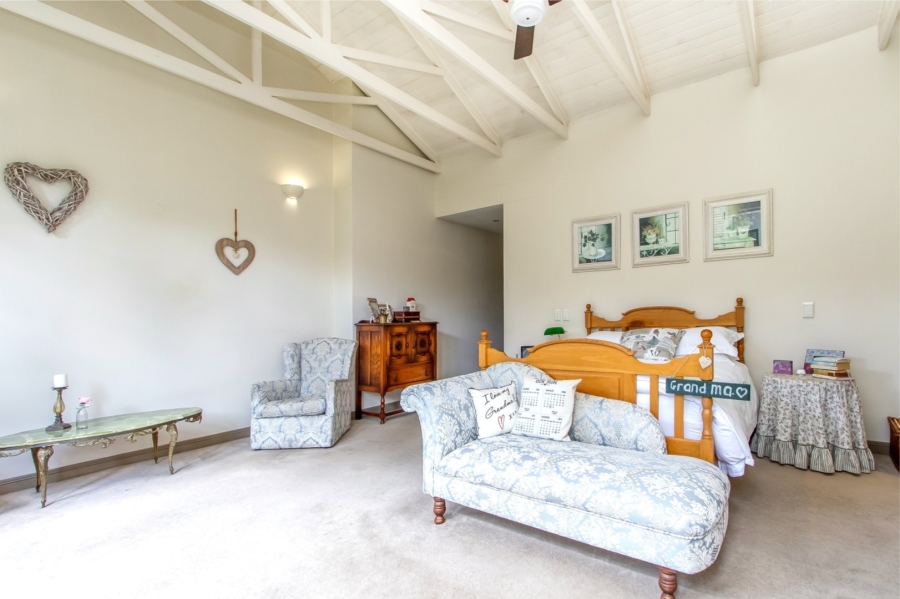 5 Bedroom Property for Sale in Fourways Gardens Gauteng