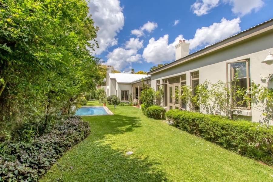 5 Bedroom Property for Sale in Fourways Gardens Gauteng
