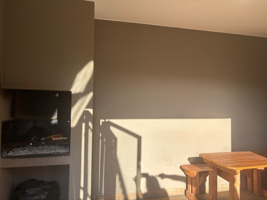 2 Bedroom Property for Sale in Brentwood Park Gauteng