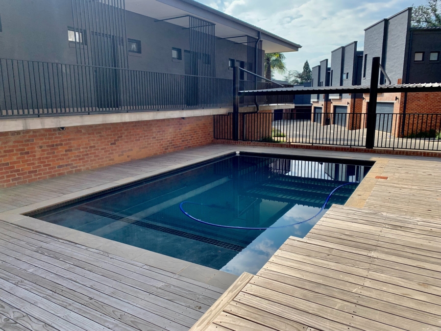 1 Bedroom Property for Sale in Hyde Park Gauteng