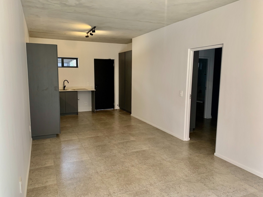 1 Bedroom Property for Sale in Hyde Park Gauteng