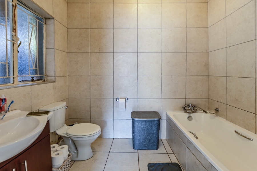 3 Bedroom Property for Sale in Rietfontein Gauteng