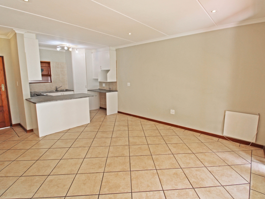 To Let 2 Bedroom Property for Rent in Bryanston Gauteng