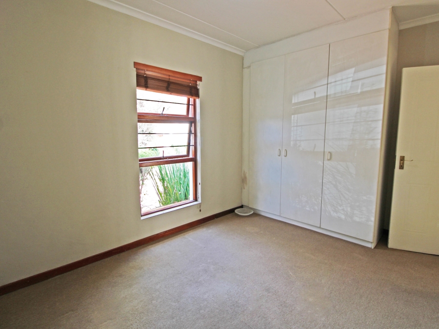 To Let 2 Bedroom Property for Rent in Bryanston Gauteng