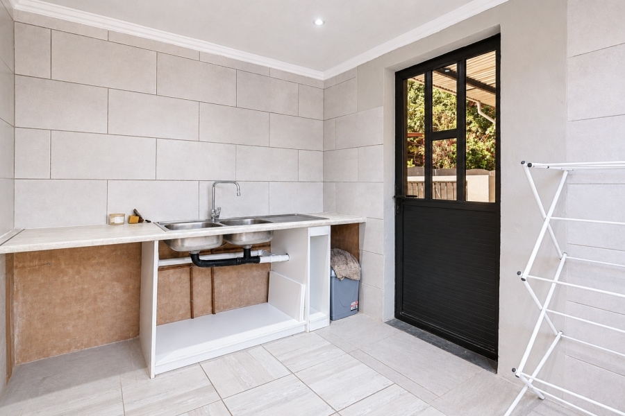 5 Bedroom Property for Sale in Capital Park Gauteng