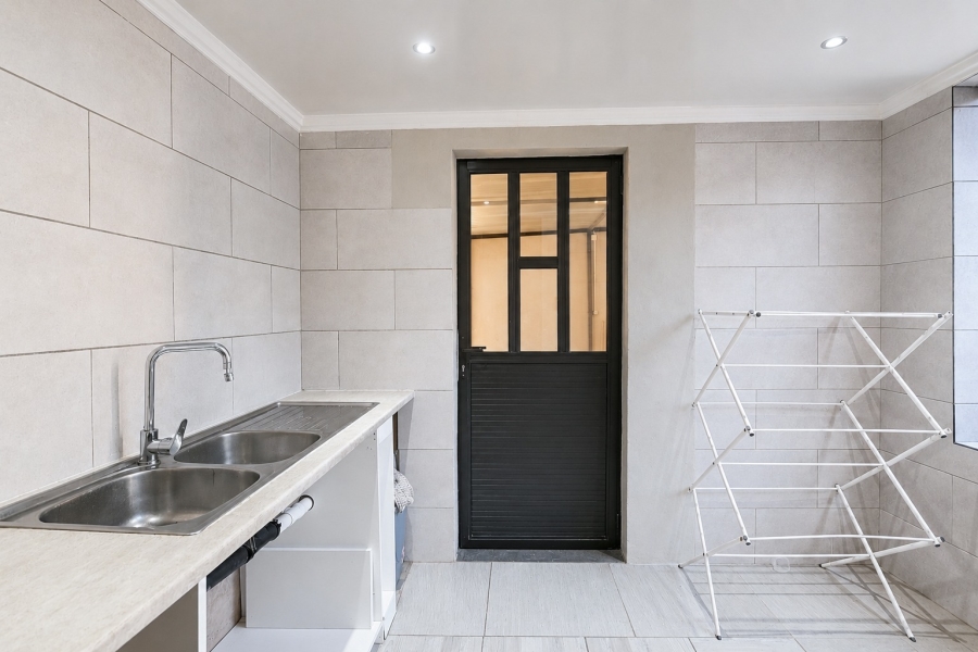 5 Bedroom Property for Sale in Capital Park Gauteng